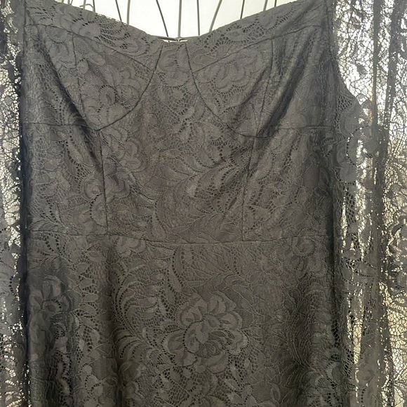 NWT LUV BETSEY BLACK LACE MINI - Picture 5 of 9